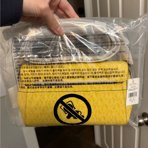 NWT Michael Kors Daisy Yellow Medium Convertible Crossbody - Picture 5 of 5
